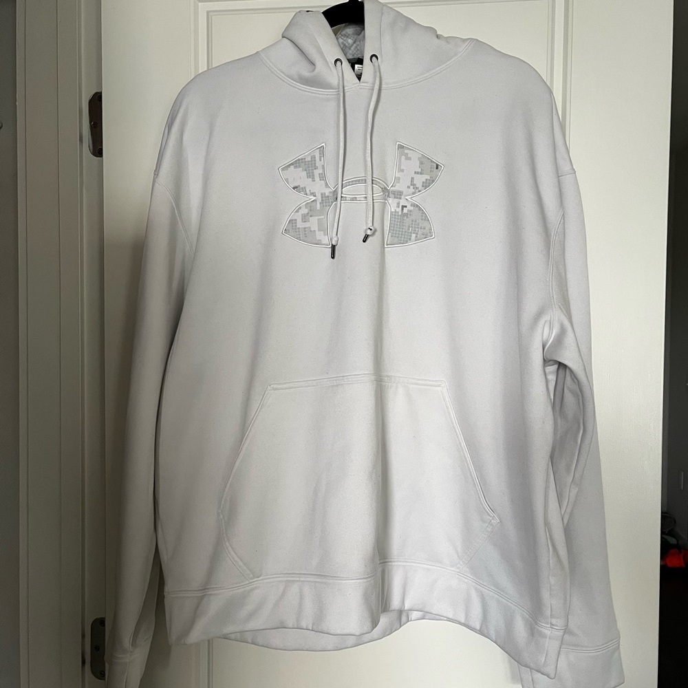 Under Armour Men’s White Hoodie Size L